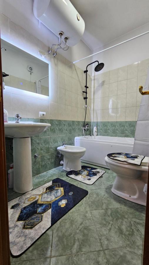 Aura Skanderbeg Square Apartments Тирана Экстерьер фото